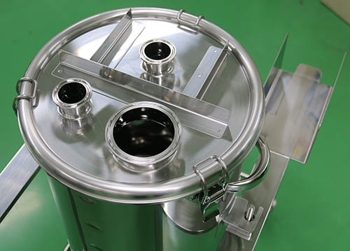 撹拌機取付ヘルール付架台分離型鏡板撹拌容器 3